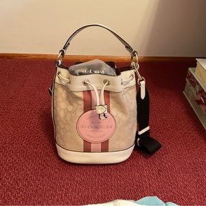Coach Dempsey Drawstring Signature purse D2132-C4102